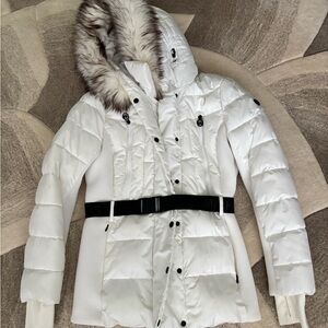 Michael Kors White Puffer Jacket with Faux Fur Trim